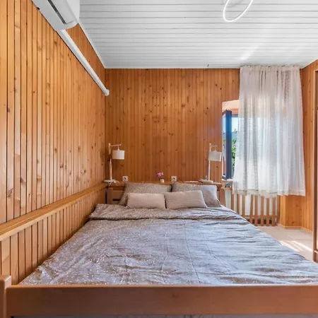 Apartment Ella Rabac