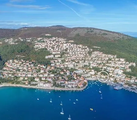 Ella Διαμέρισμα Rabac